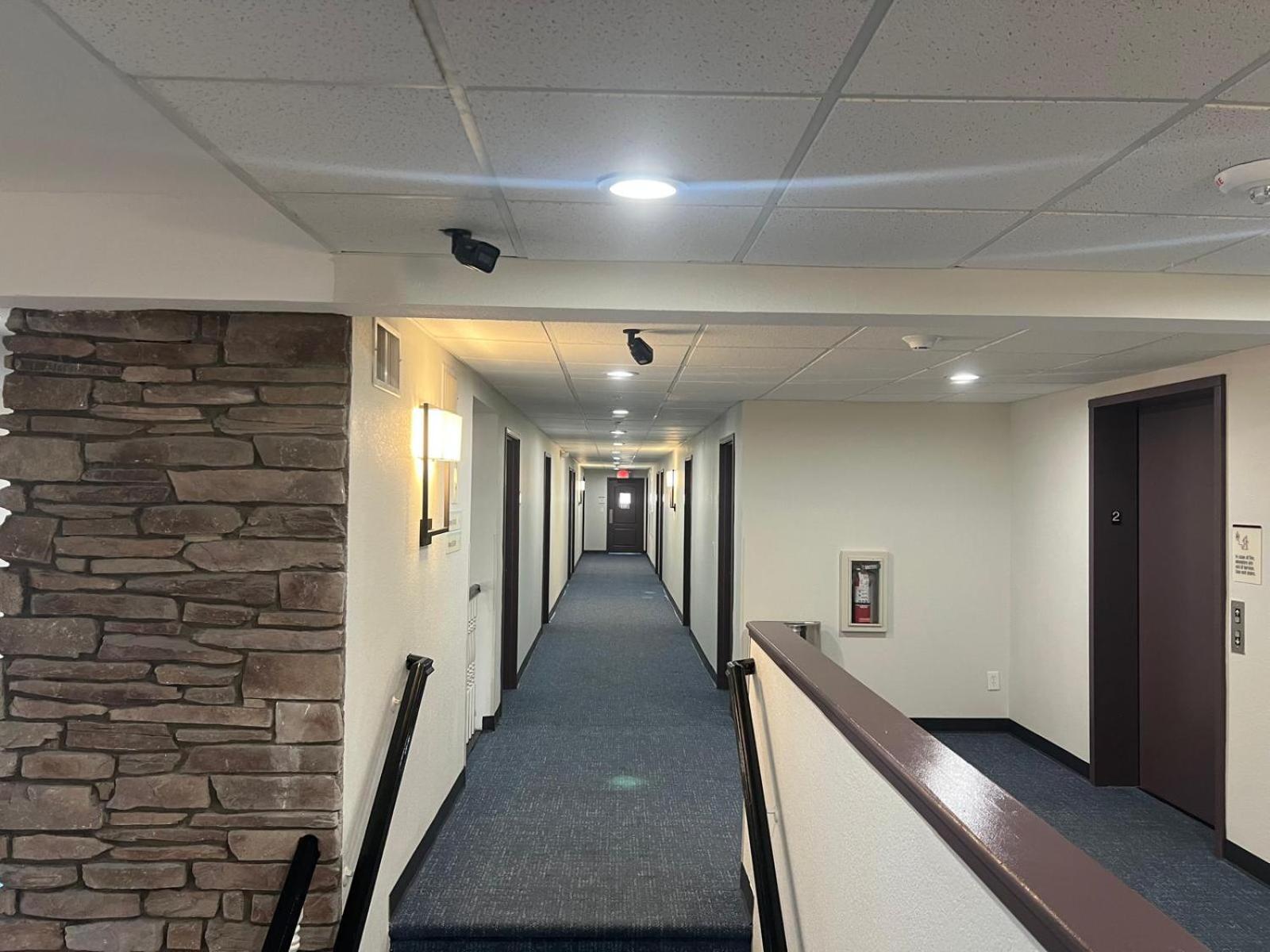 Garner Hotel By Ihg Phoenix - Surprise Exterior photo